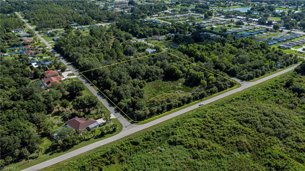View of property location featuring property parcel outlined