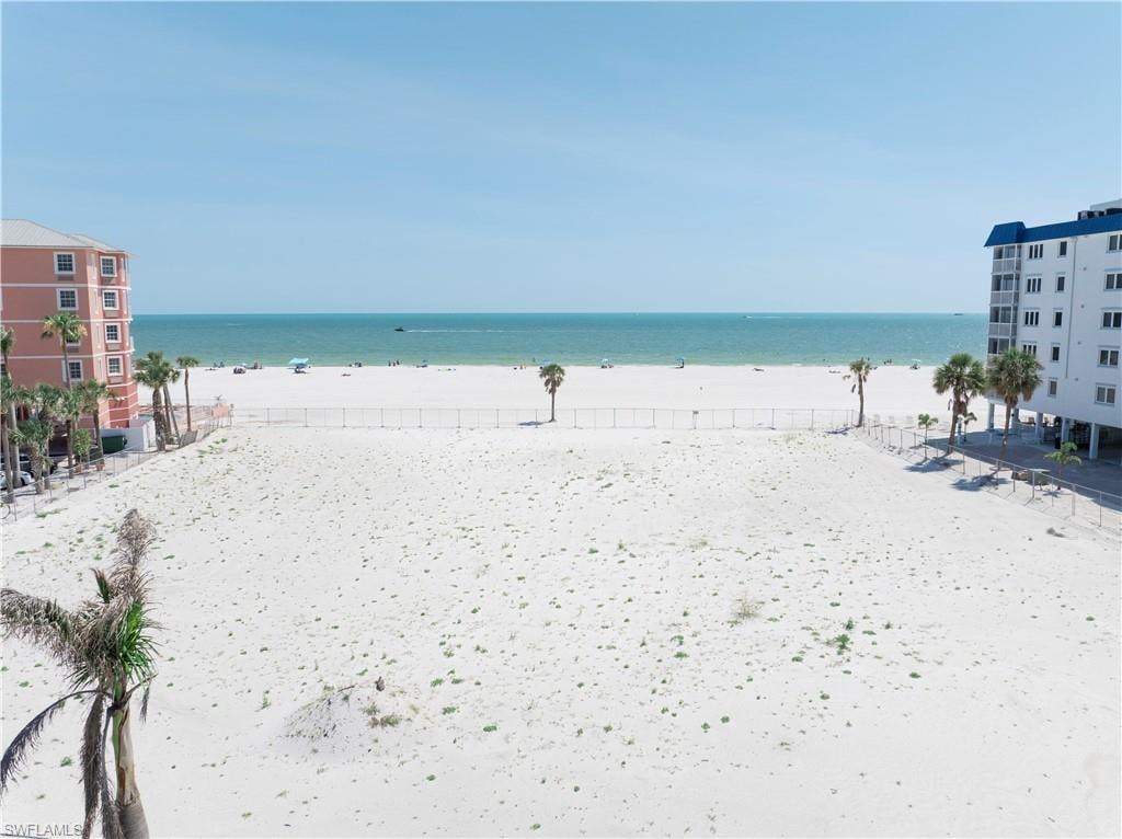 800-802 Estero BLVD photo 33