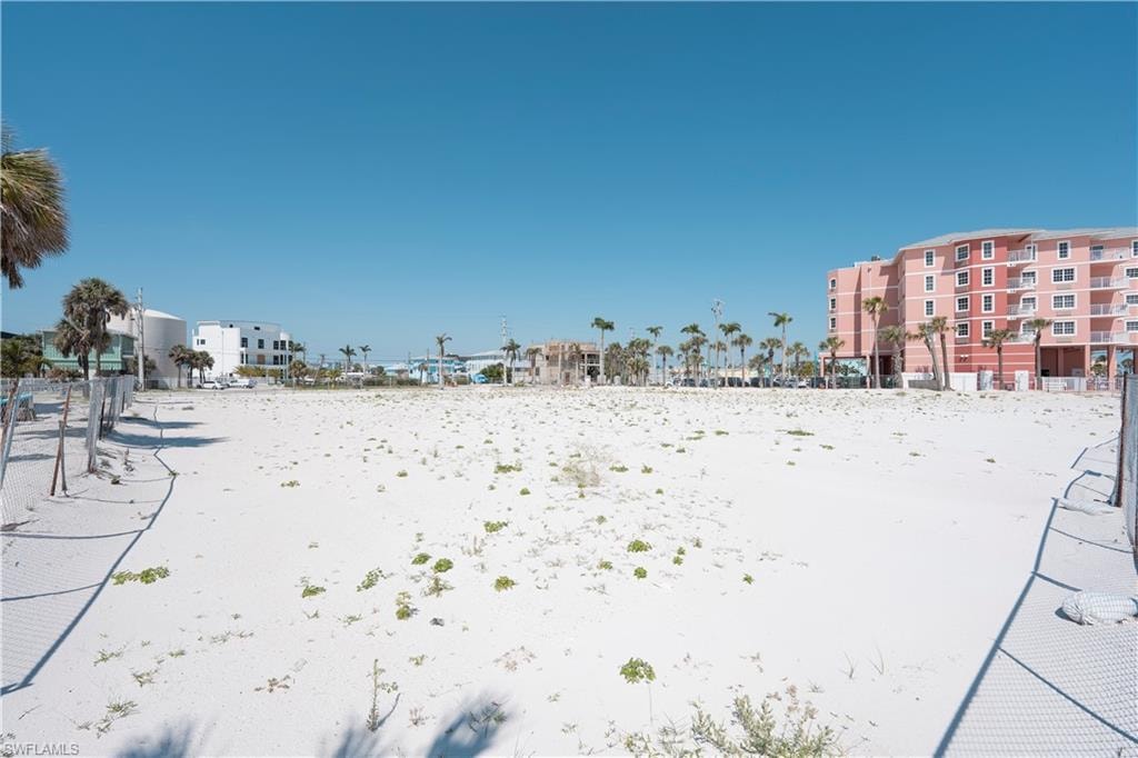 800-802 Estero BLVD photo 37
