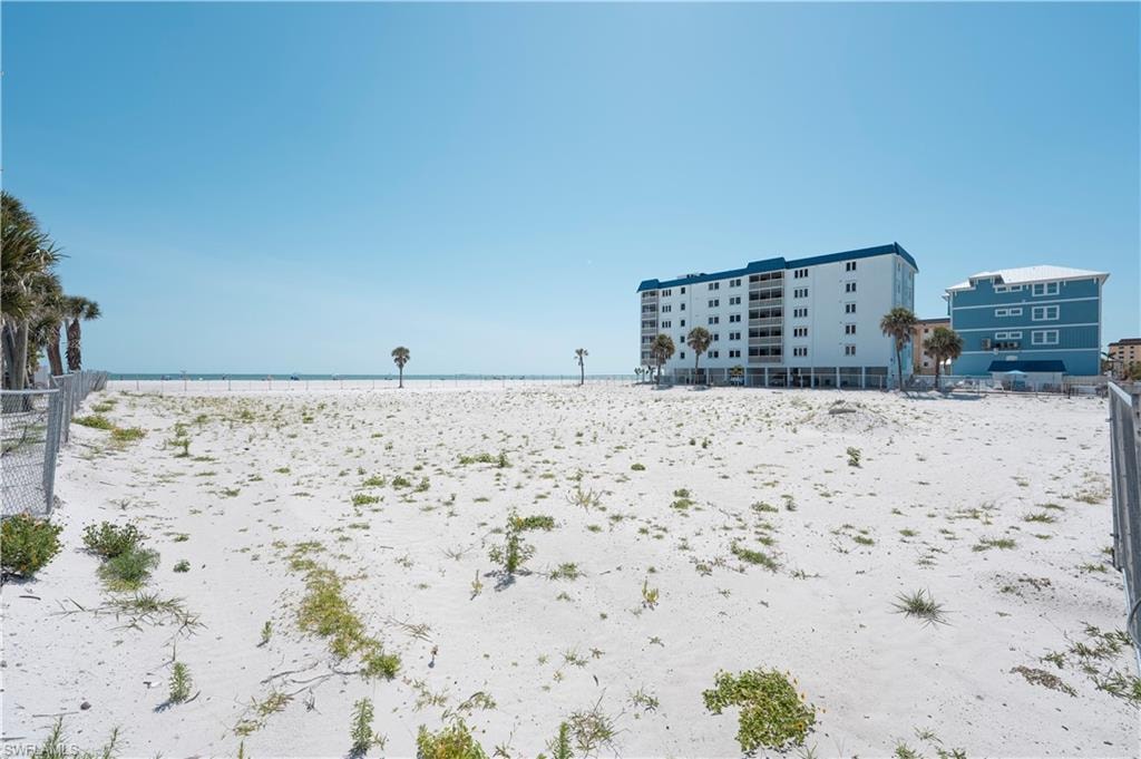 800-802 Estero BLVD photo 35