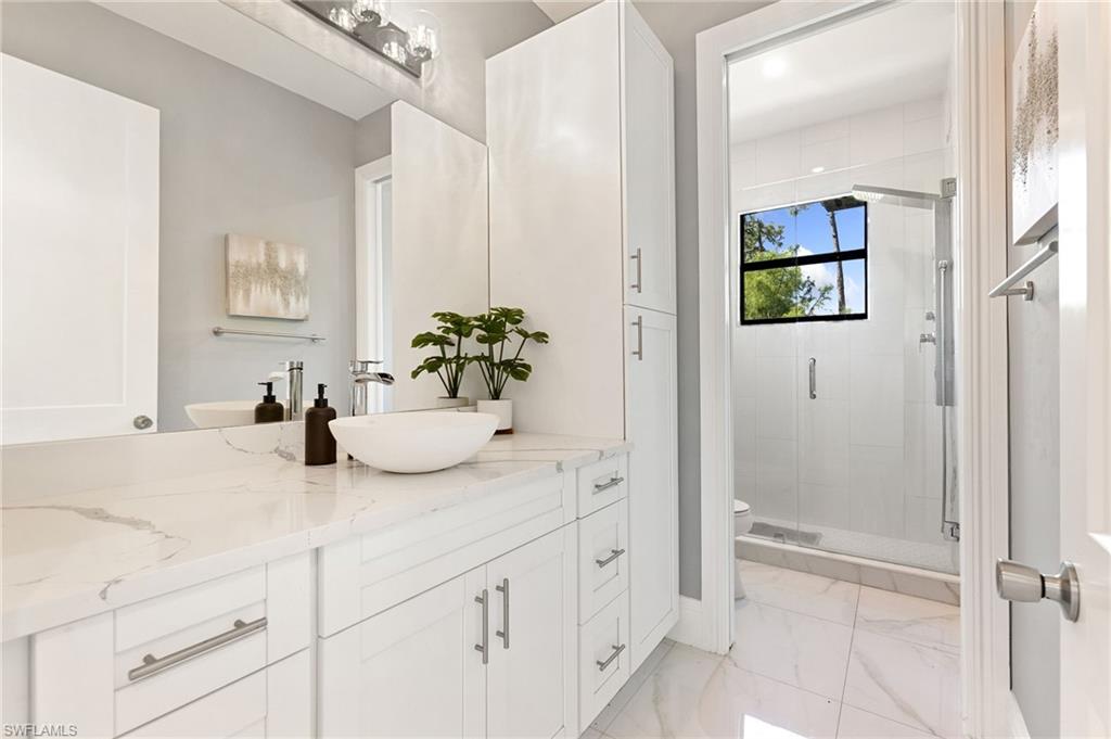 Upstairs Guest Bathroom #2