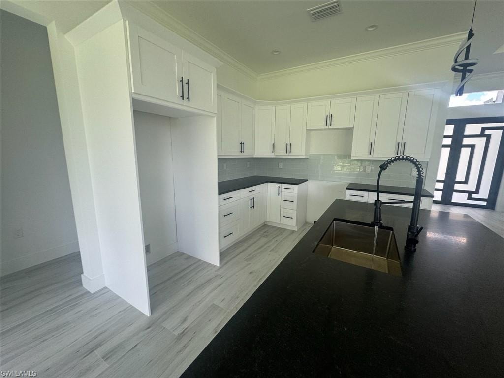 308 Golden Gate BLVD E photo 19