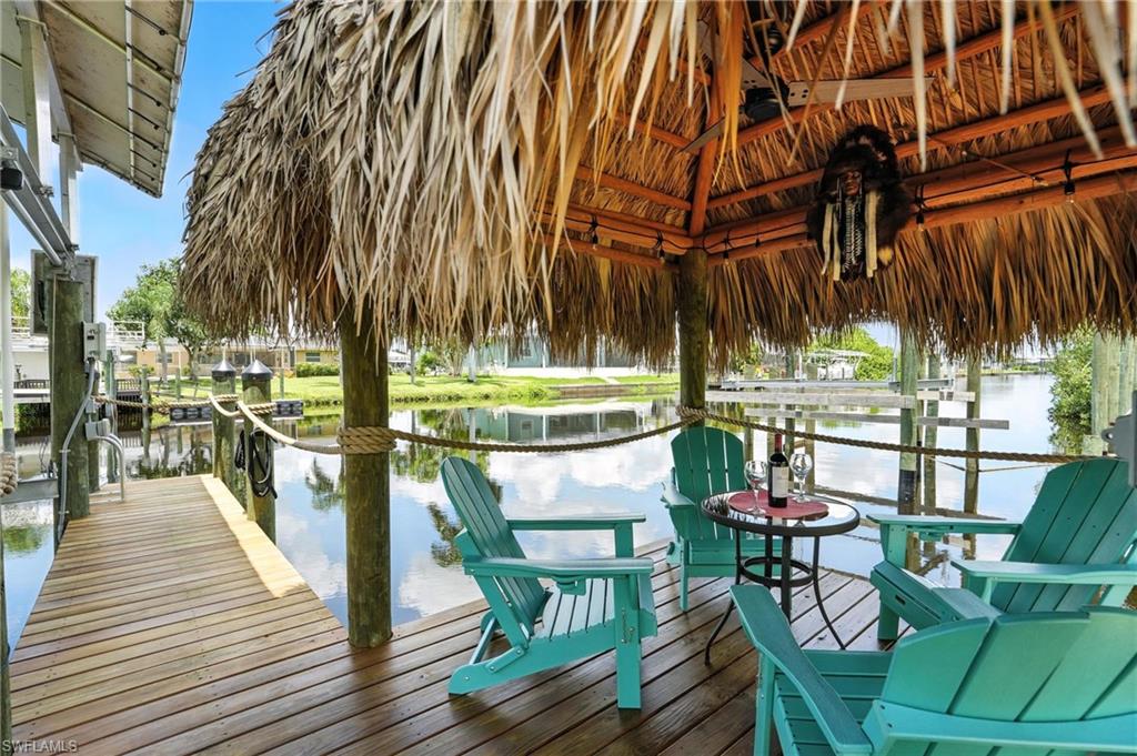 Tiki Hut to Relax and Sip Cocktails or Coffee!