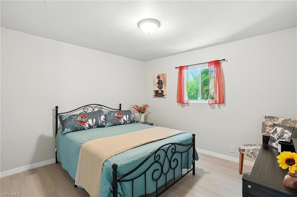 2nd Bedroom w/Laminate Flooring!