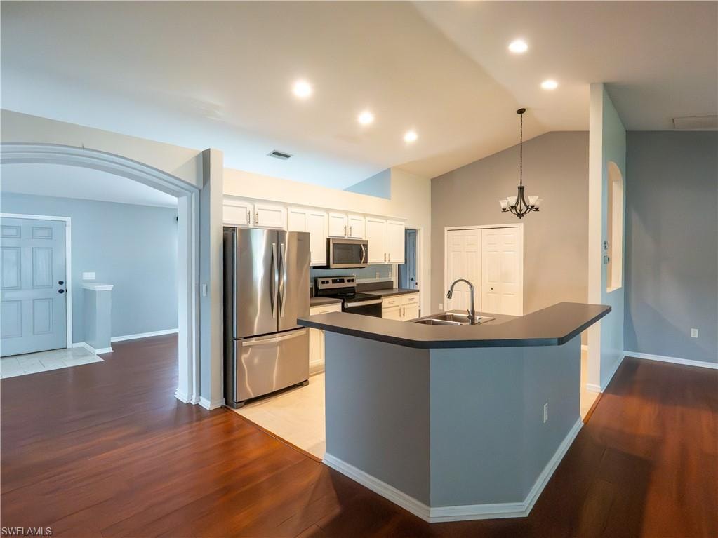 2501 Hawks Preserve DR