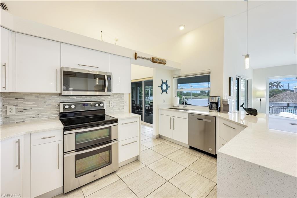 2849 SW 50th TER photo 20