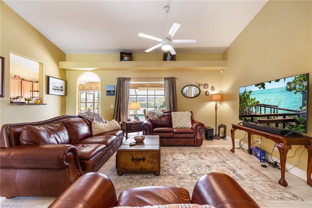 273 Justene CIR photo 7