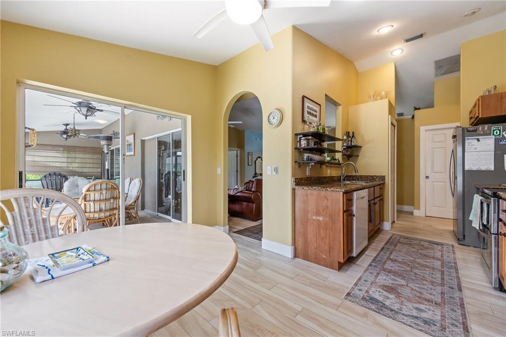 273 Justene CIR photo 18