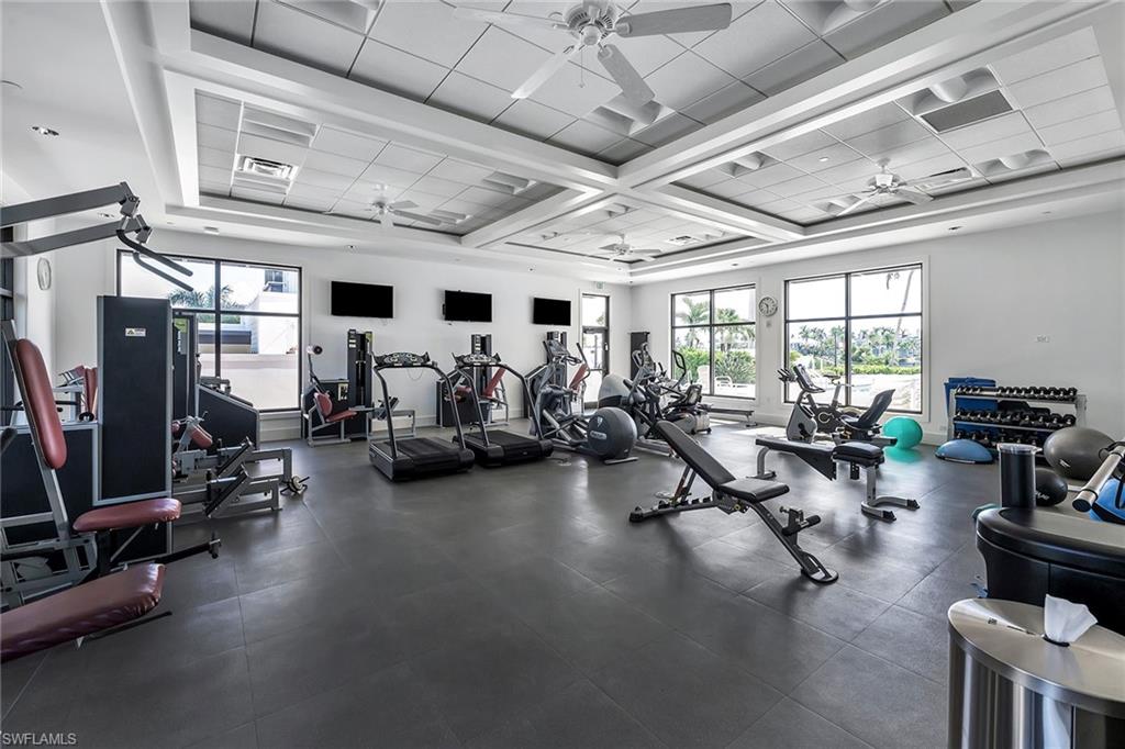 2400 Gulf Shore BLVD N 502 photo 47