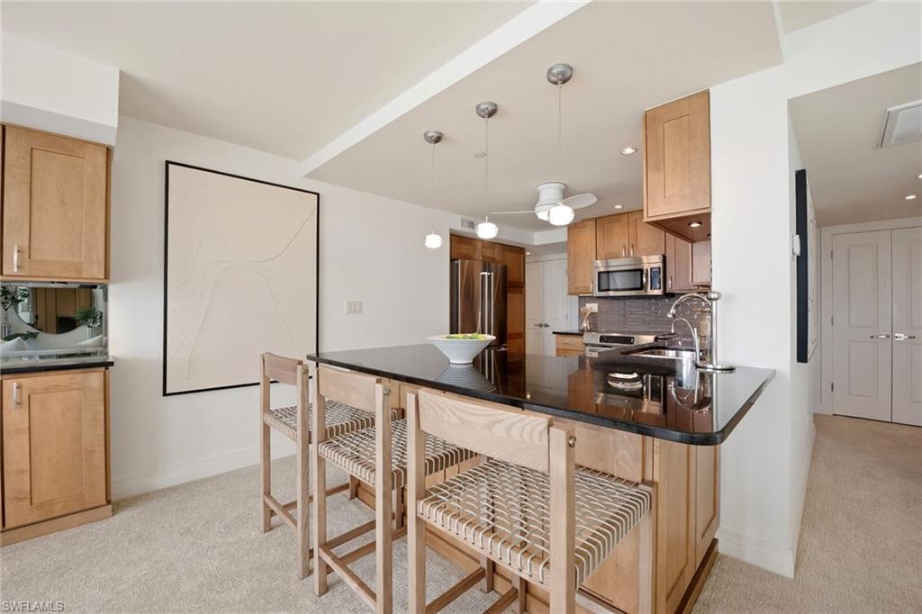 2400 Gulf Shore BLVD N 502 photo 16