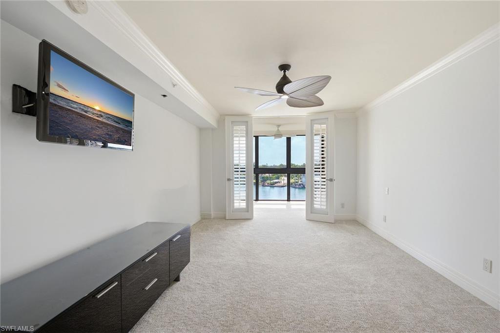 2400 Gulf Shore BLVD N 502 photo 30