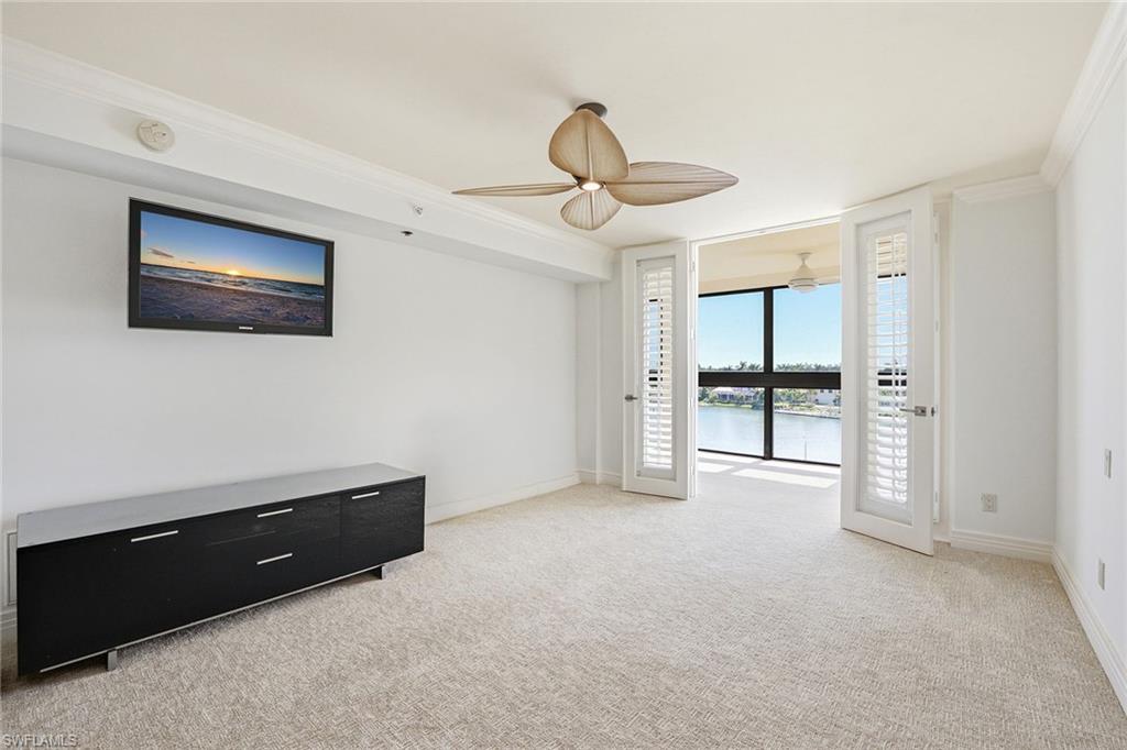 2400 Gulf Shore BLVD N 502 photo 31