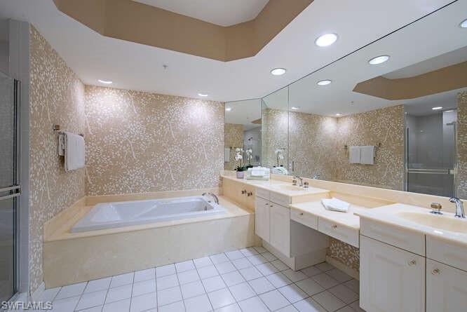 8990 Bay Colony DR 302 photo 9
