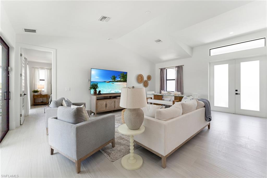 238 2nd ST
