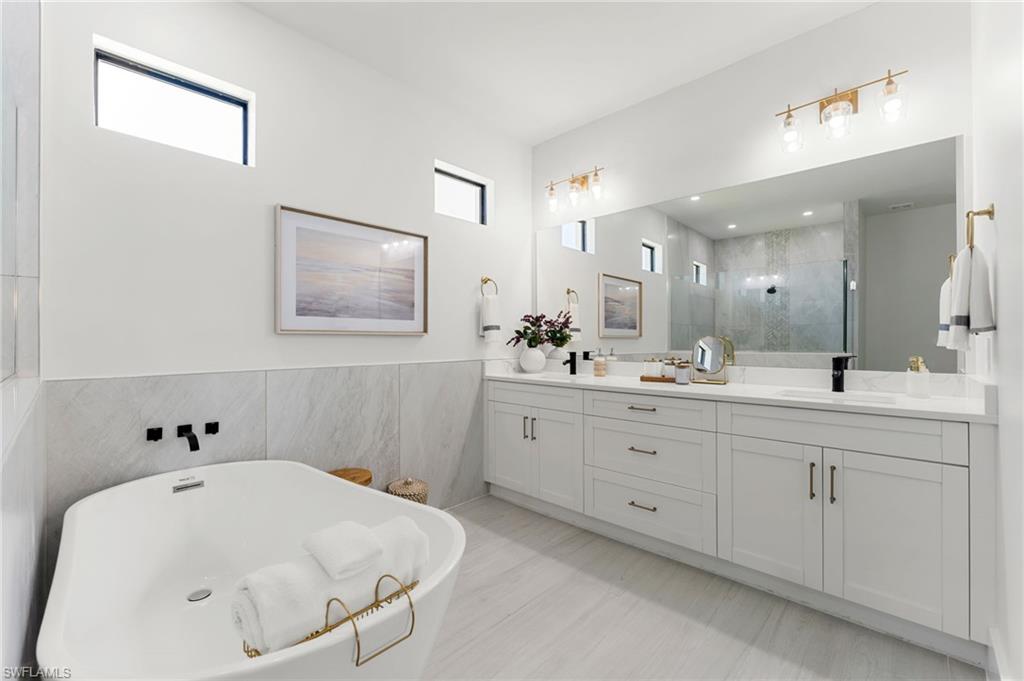 238 2nd ST photo 14