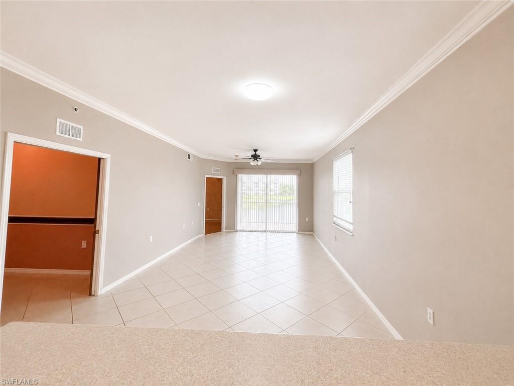 8490 Kingbird LOOP 930 photo 10