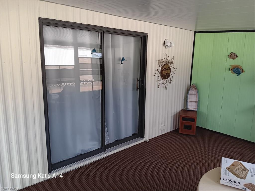 Entry to Kitchen