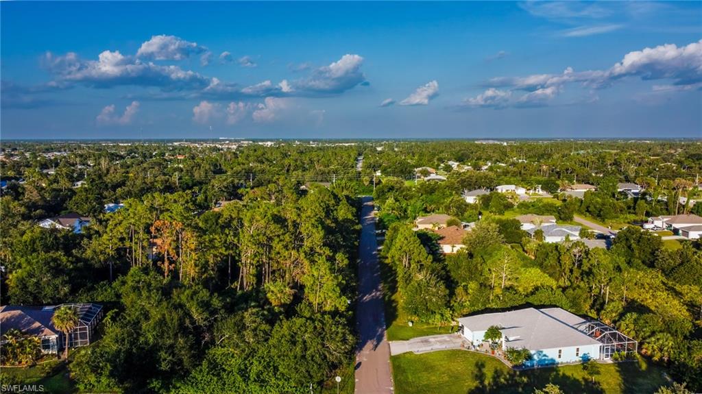 Aerial view of property and surrounding area