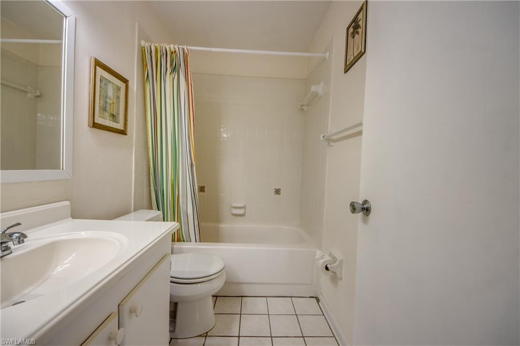 909 SE 46th LN 202 photo 27