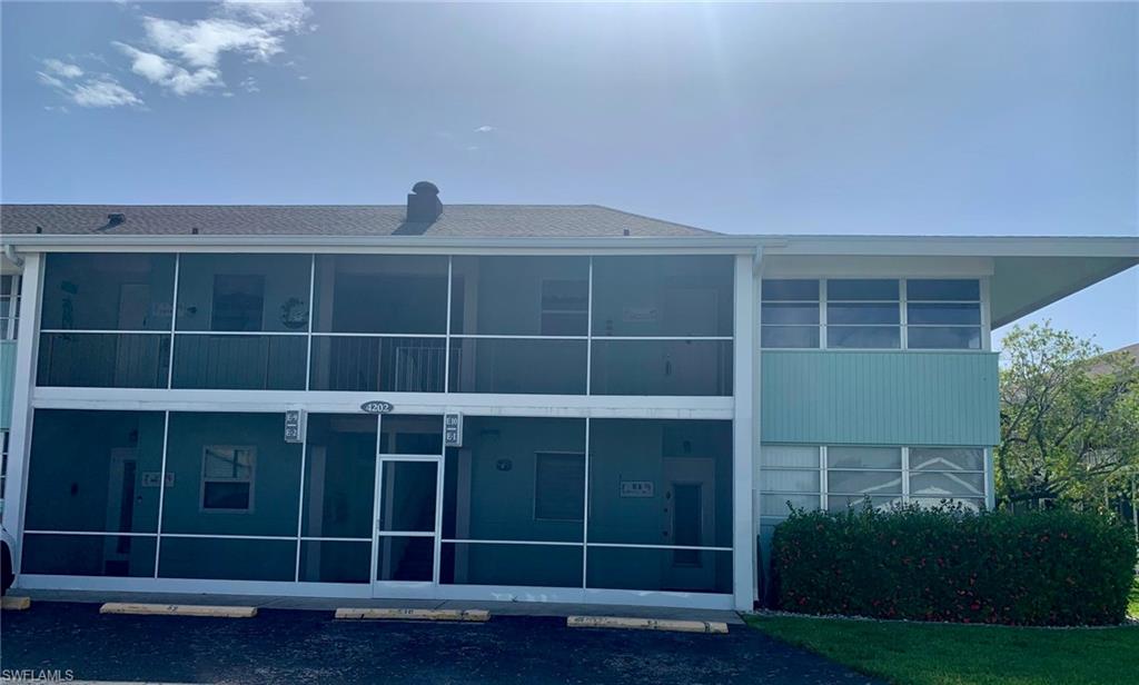 4202 SE 4th PL 10