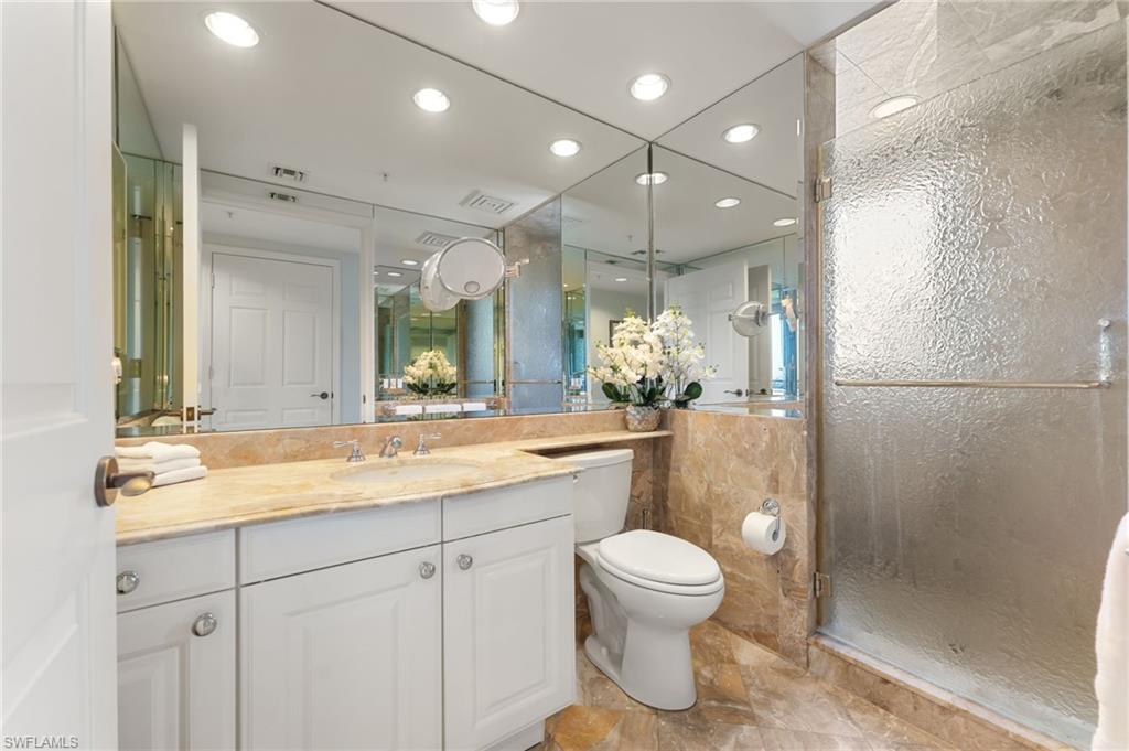 8473 Bay Colony DR 701 photo 13