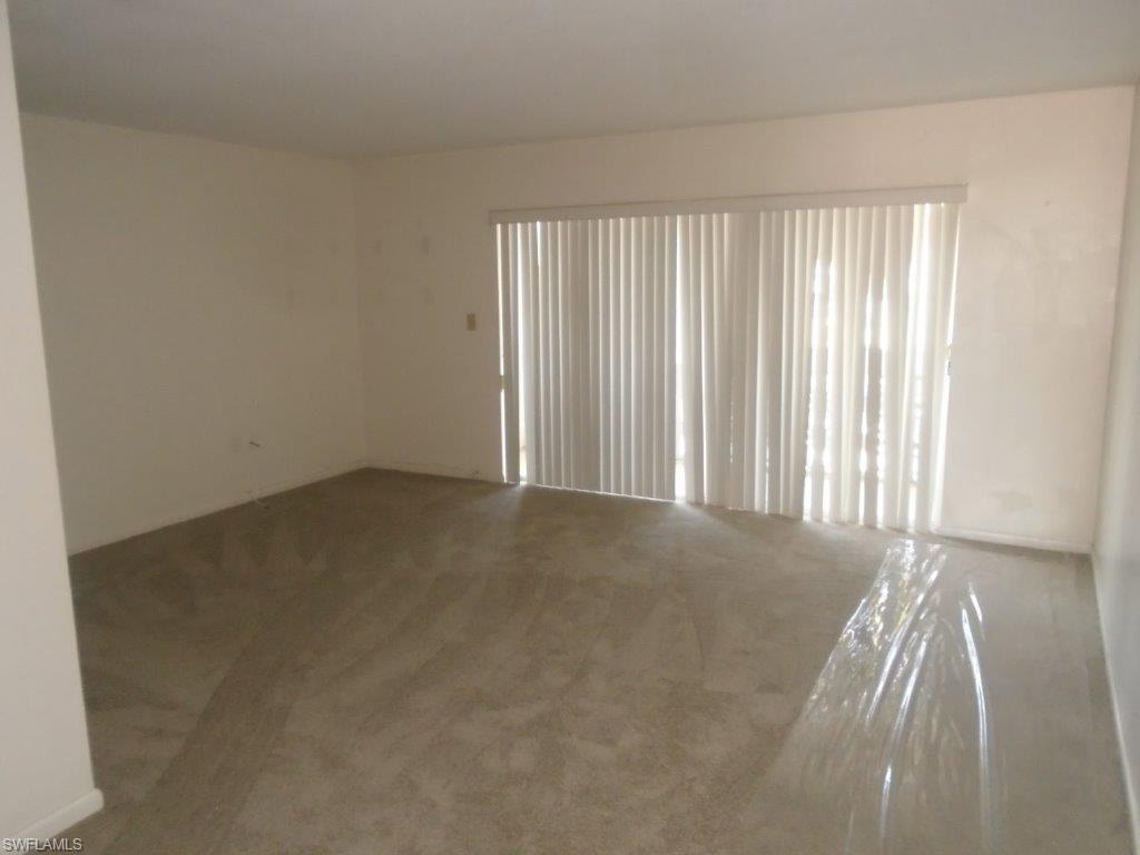 708 Victoria DR 206 photo 11