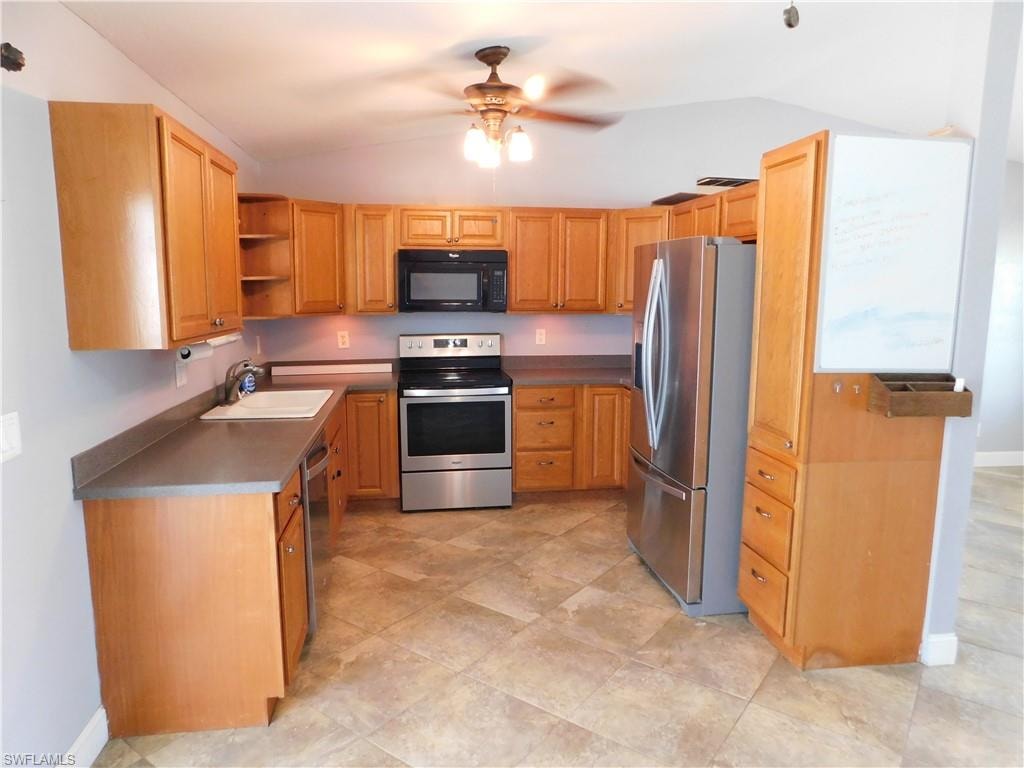 1217 NE 1st PL