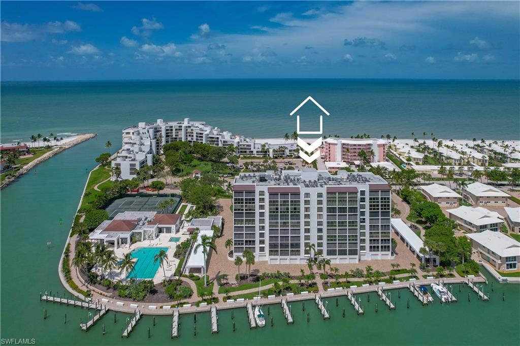 2400 Gulf Shore BLVD N 203
