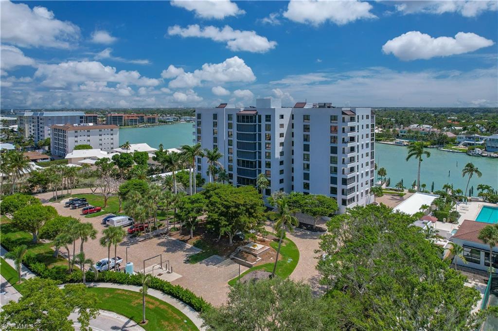 2400 Gulf Shore BLVD N 203 photo 28