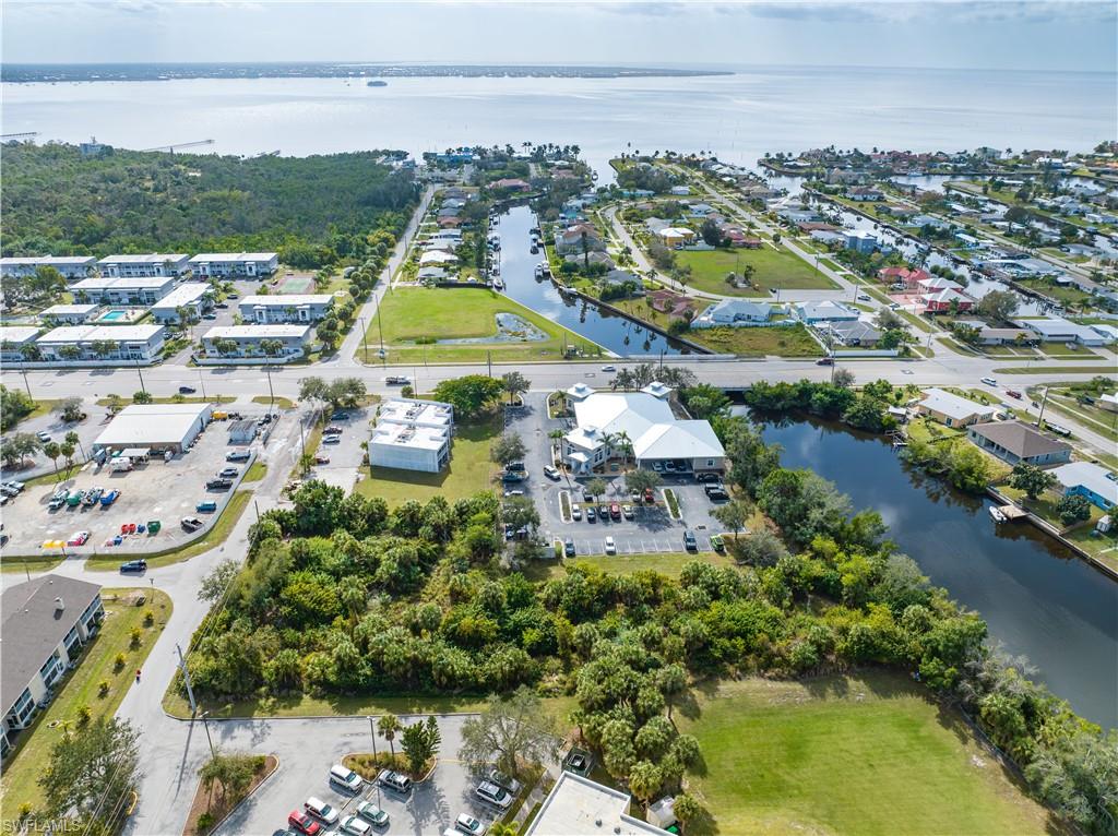 View of property location featuring a large body of water