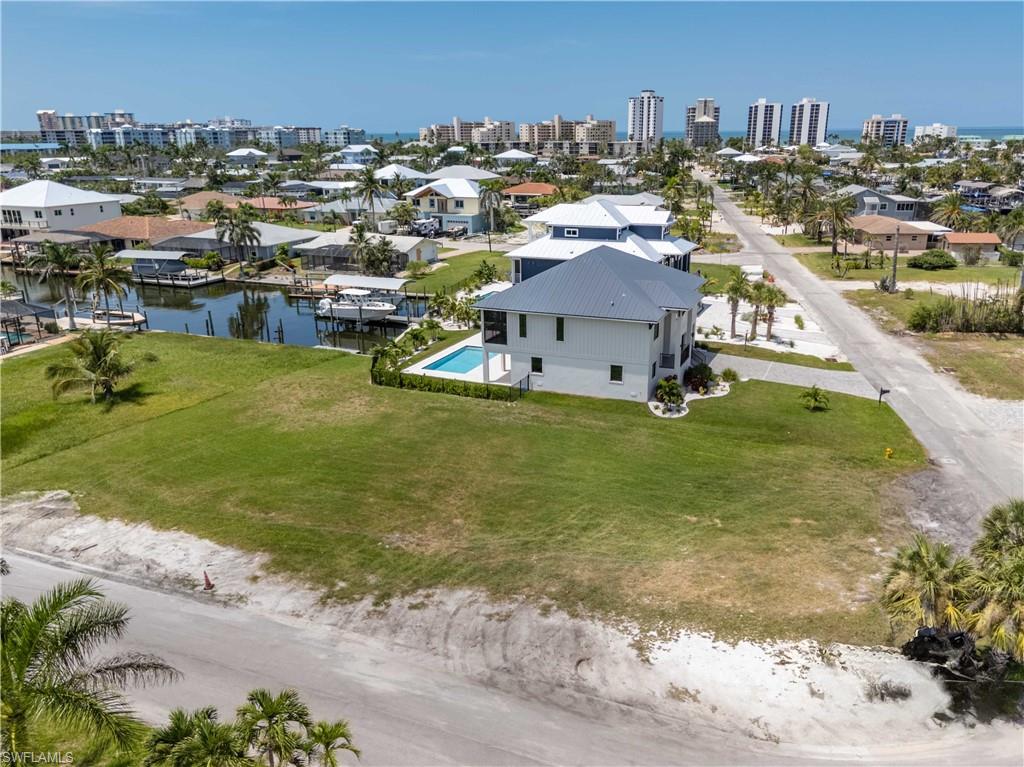 2 Bayview BLVD