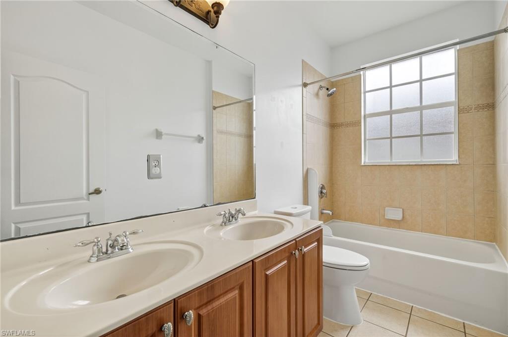 7029 Ambrosia LN 606 photo 16