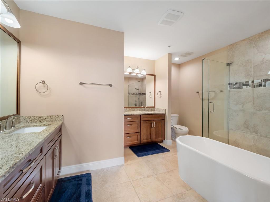 14819 Laguna DR 703 photo 27