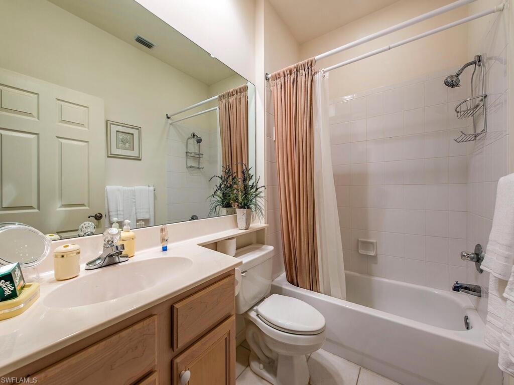 8225 Danbury BLVD E 1-102 photo 12