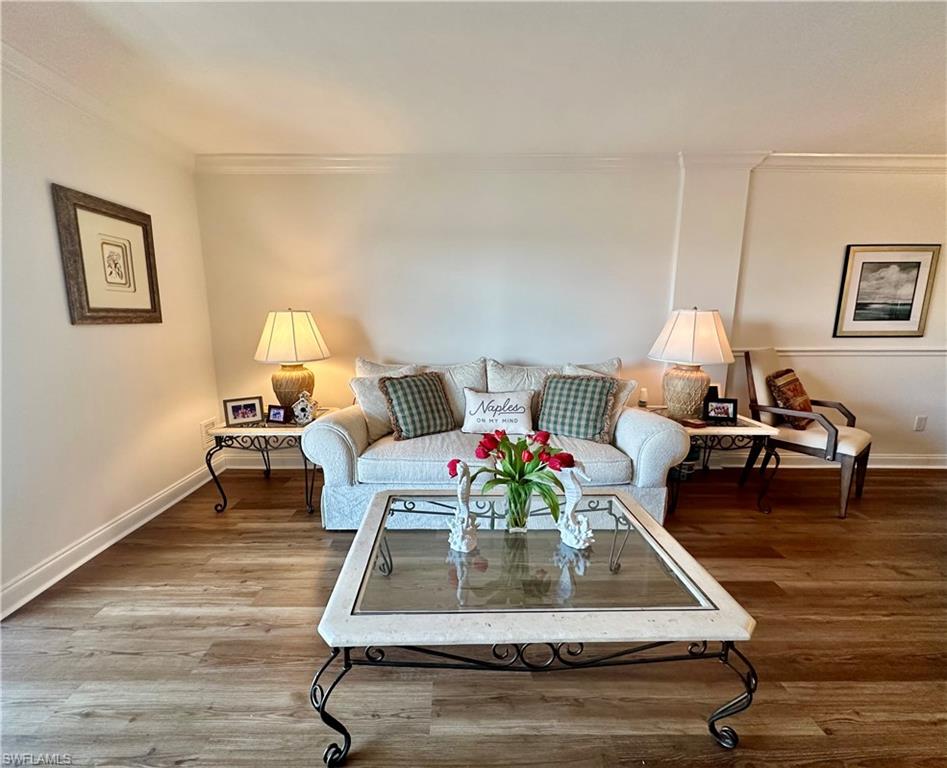 555 Park Shore DR B403 photo 16