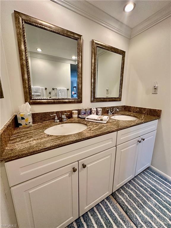 555 Park Shore DR B403 photo 28