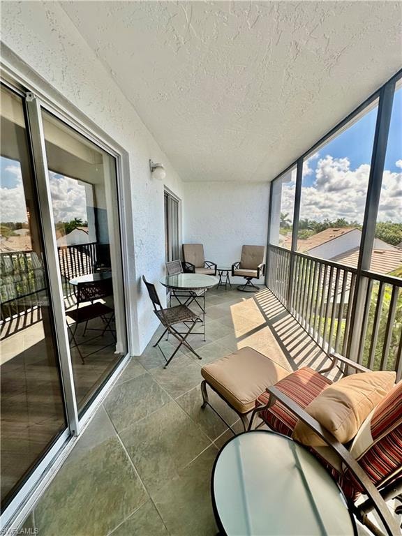 555 Park Shore DR B403 photo 33
