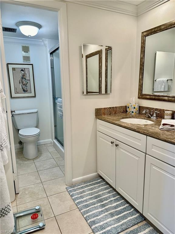 555 Park Shore DR B403 photo 25
