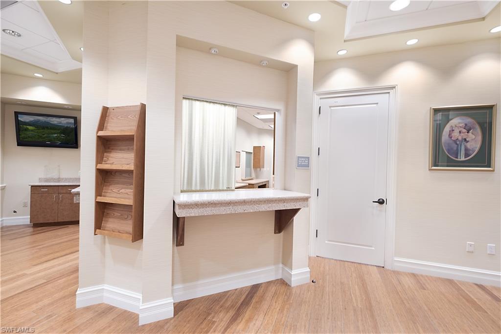 3021 Airport RD N 103 photo 15