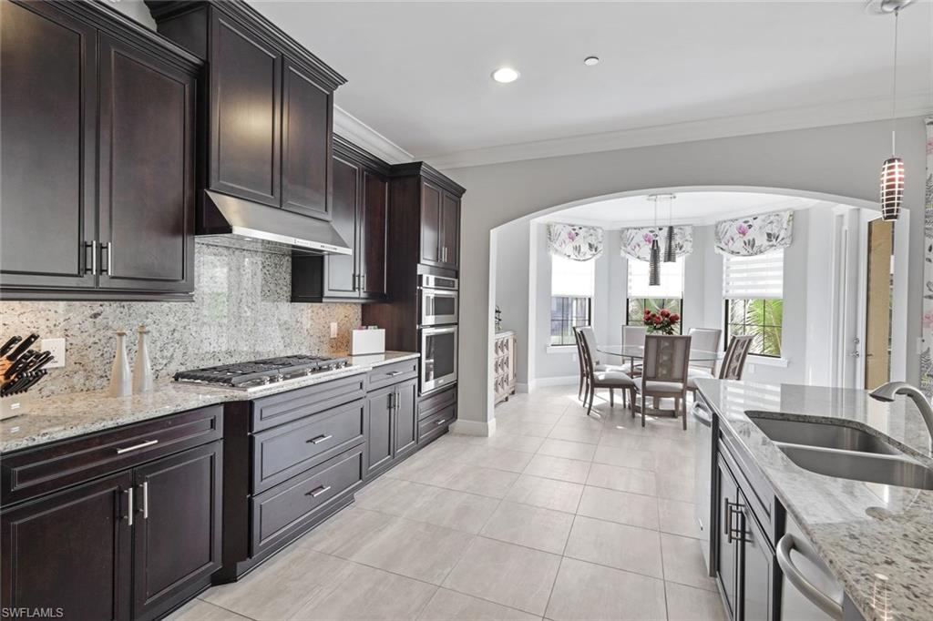 2751 Tiburon BLVD E 201 photo 9