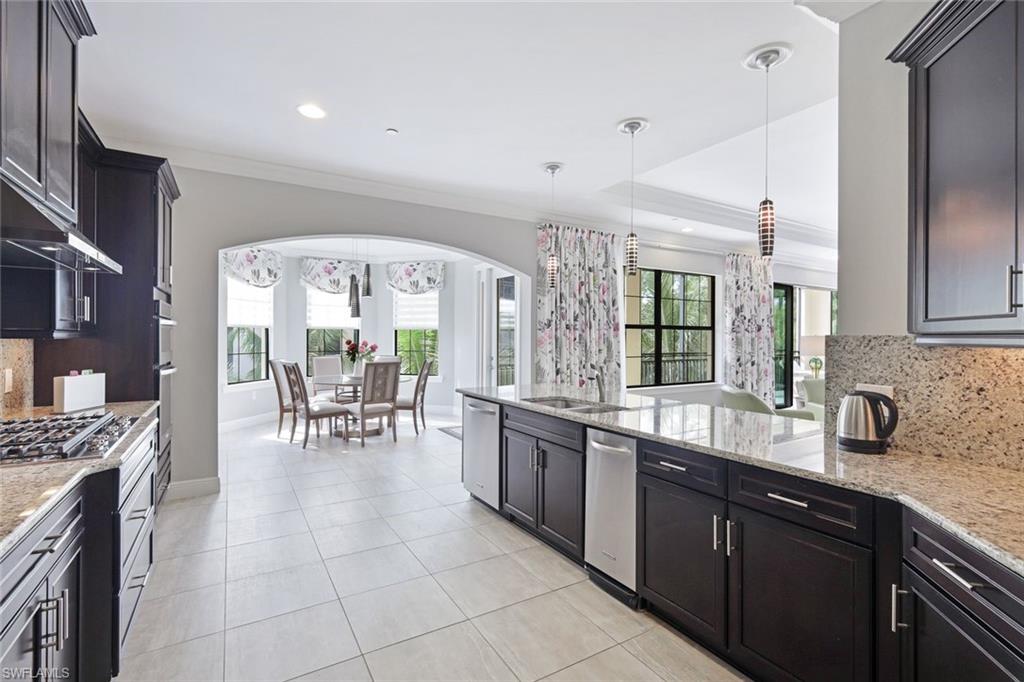 2751 Tiburon BLVD E 201 photo 10