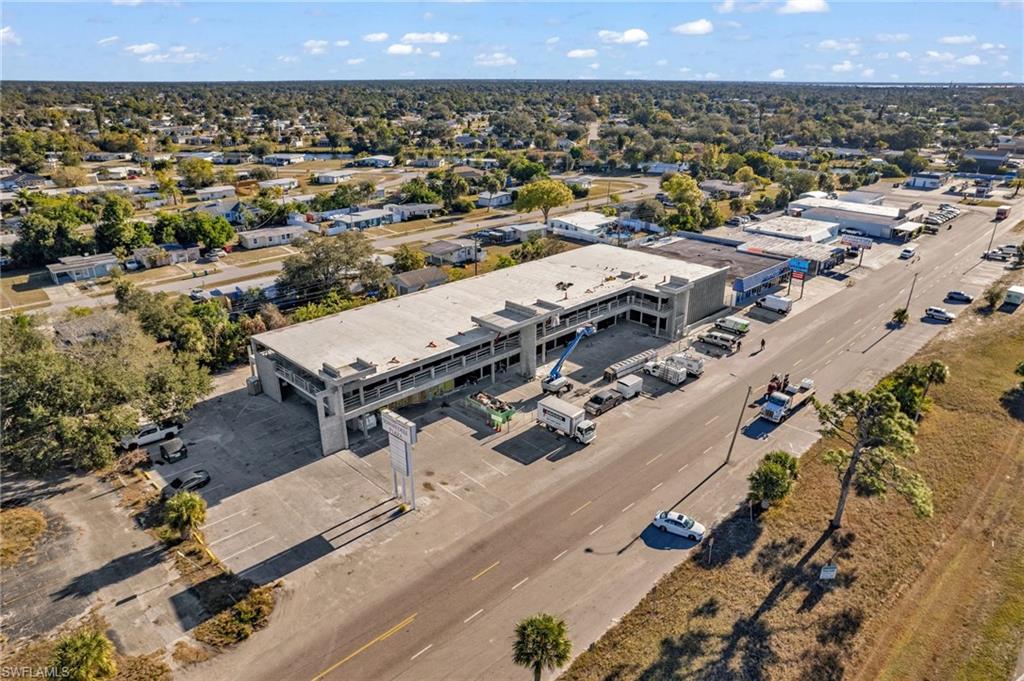3596 Tamiami TRL photo 8