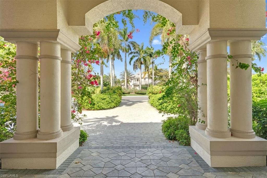 2339 Alexander Palm DR