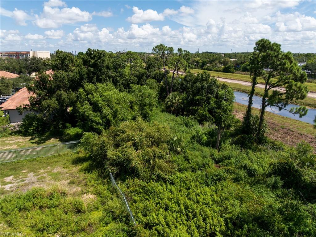 Commercial lot