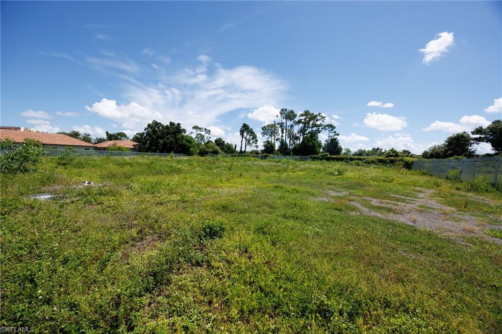 Commercial lot
