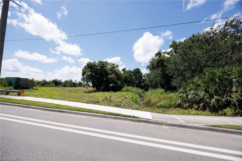 View of Winkler Ave towards access point of commercial lot