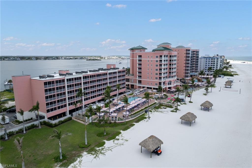 Pink Shell Resort...3 buildings, one beautiful beach.