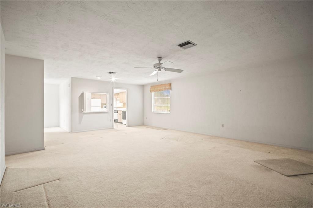 5586 Pendlewood LN