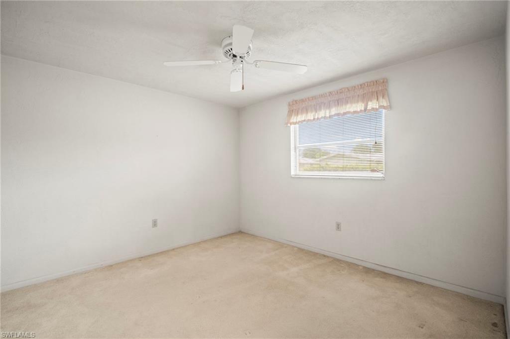 5586 Pendlewood LN photo 15