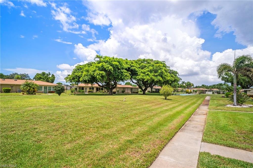 5586 Pendlewood LN photo 21